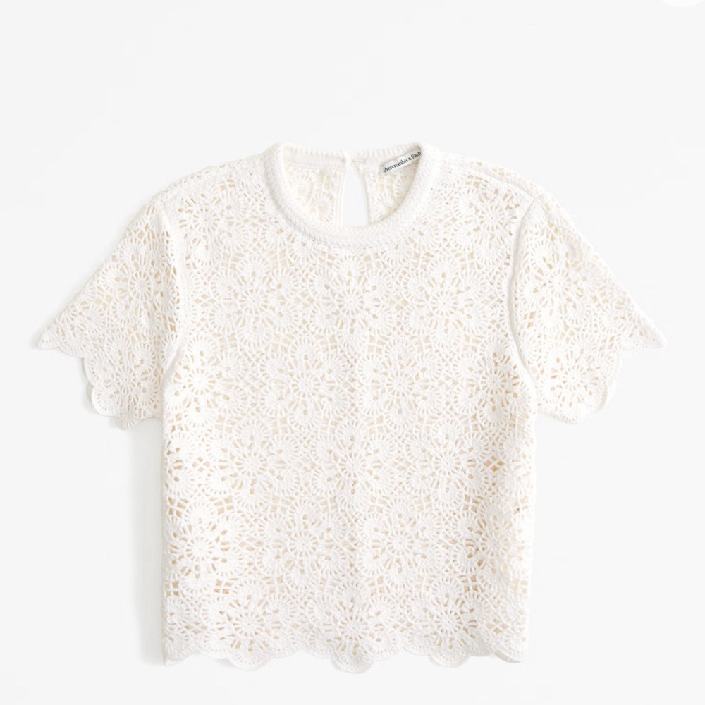 TOP RATED - Abercrombie Crochet-Style Floral Lace Tee